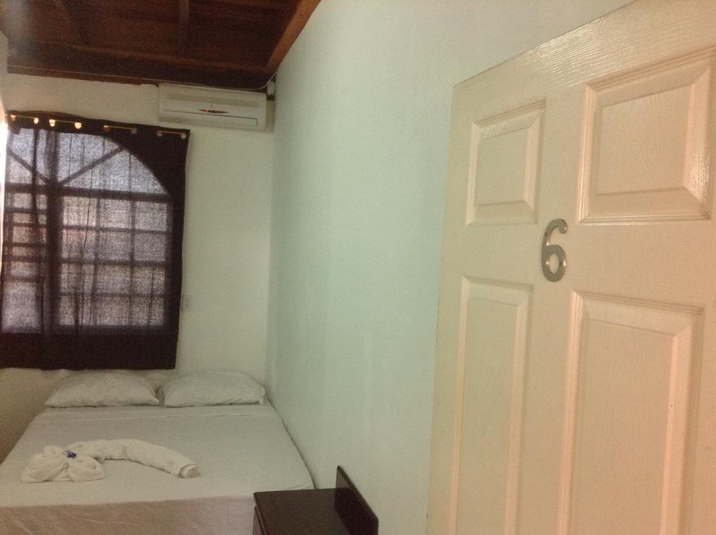 Amelia Guest House San Pedro  Extérieur photo