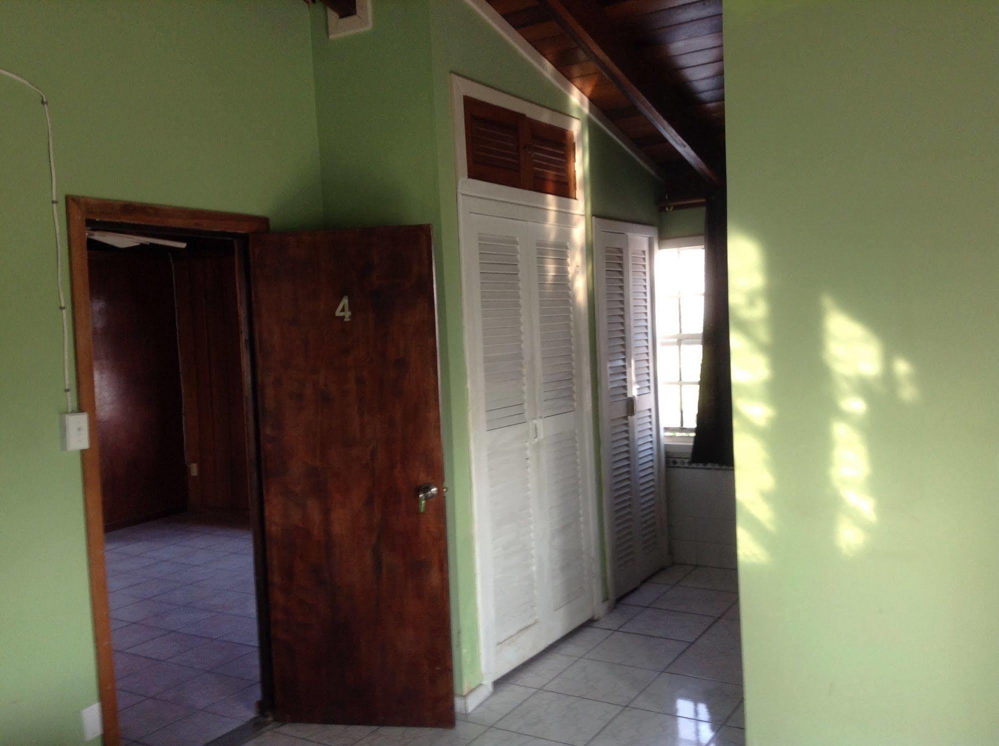 Amelia Guest House San Pedro  Extérieur photo